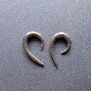 Horn ear hangers 8 gauge